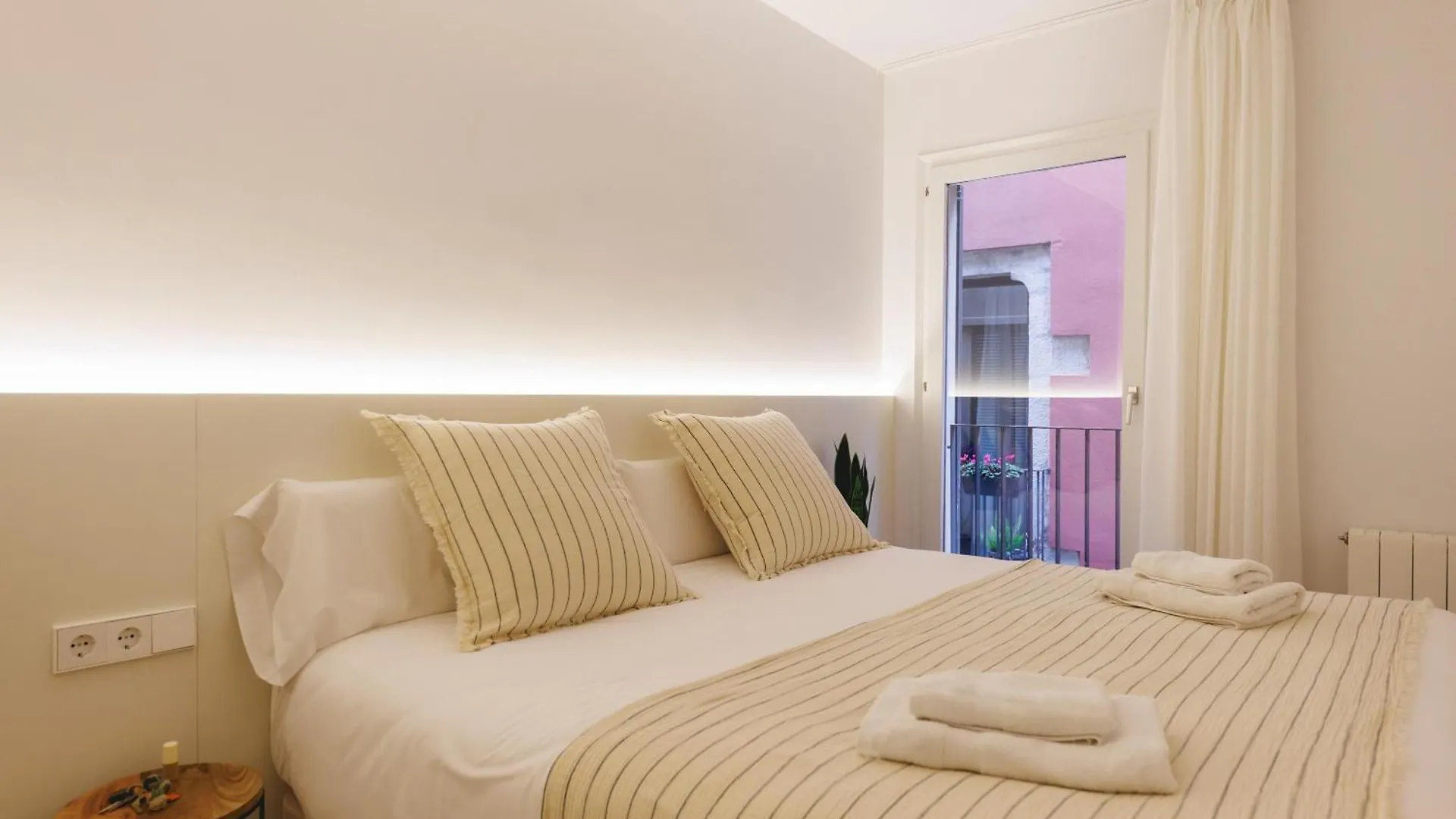Bravissimo Pou Rodo, 2-Bedroom And Bike Friendly Girona Apartment